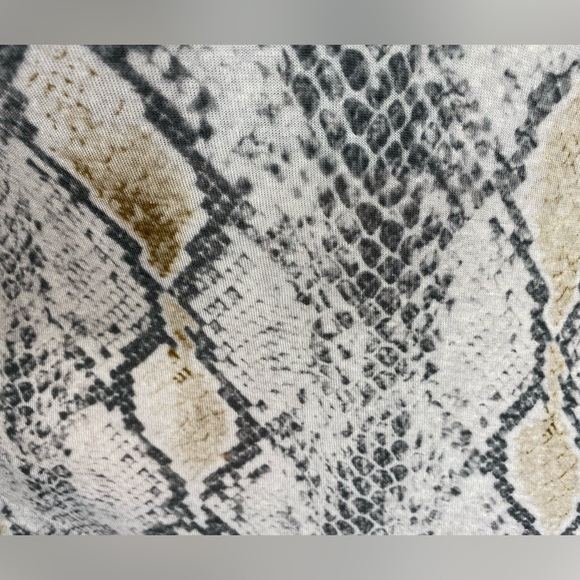 Patterned Tank - Picture 2 of 5